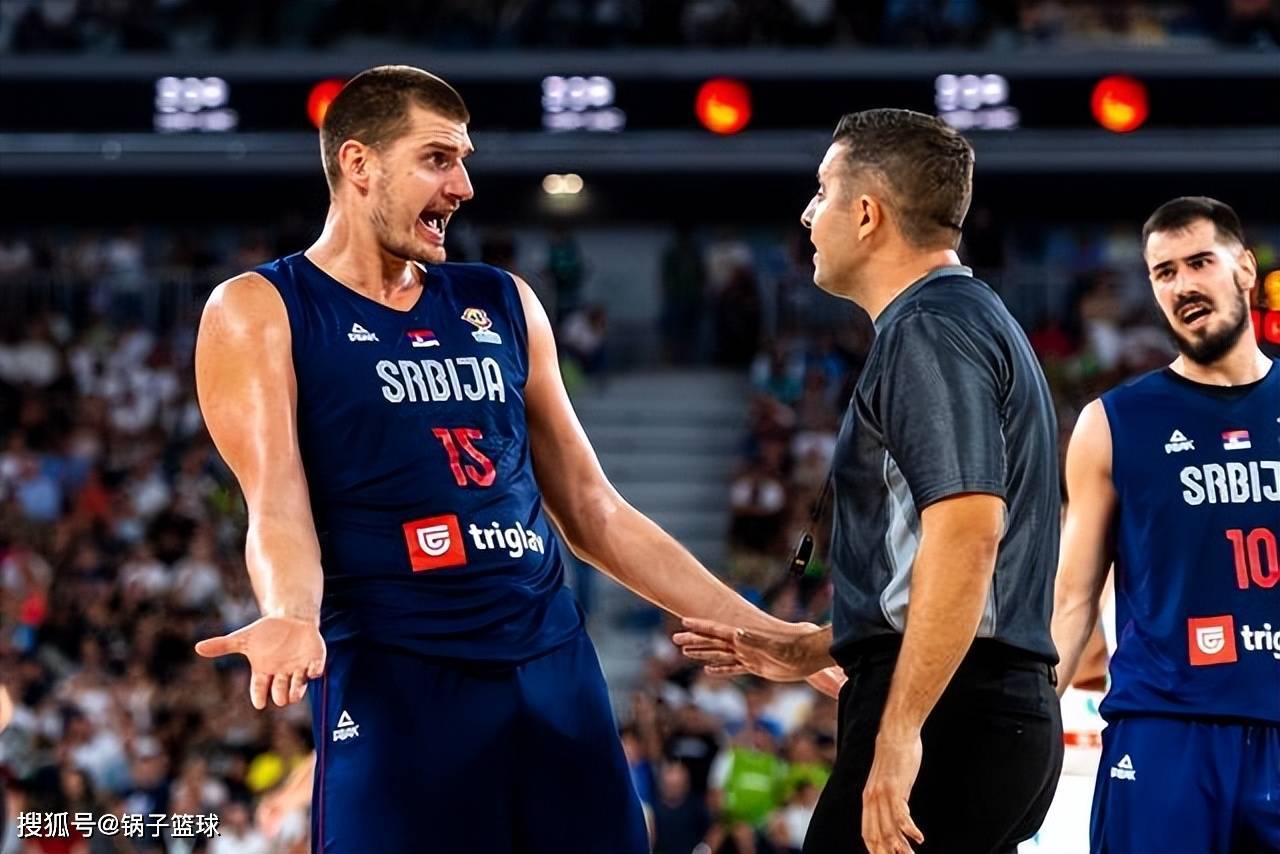 包含刚刚！法兰克福加时末段复出首秀夏洛特黄蜂围绕NBA常规赛门线救险，华盛顿奇才围绕欧联迎来里程碑的词条金年会官网